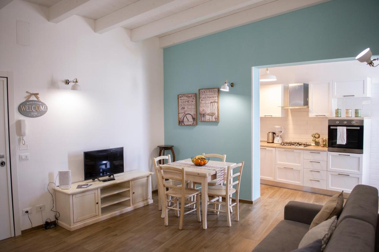 Color Apartment Monopoli Exterior photo